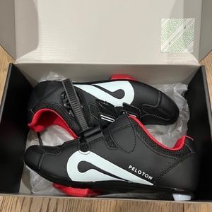 Peleton Cycling Shoes Size 40 (9)